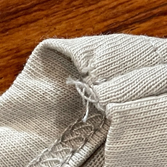 BUCK MASON HARBOR GREY CURVED HEM SZ XL - Picture 9 of 10